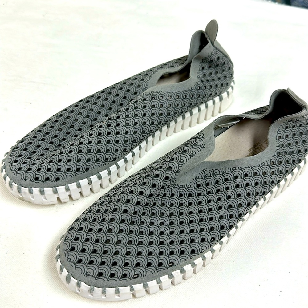 ILSE JACOBSEN hornbak slip on perforated sneakers size 40 women’s gray